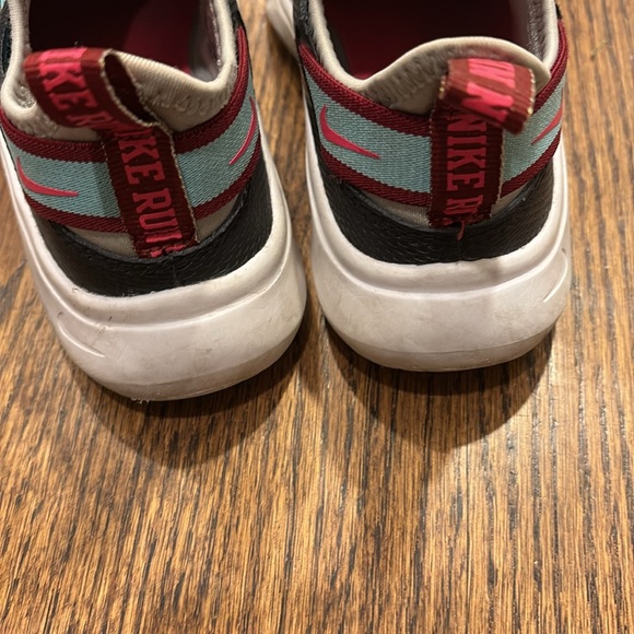 Nike sneakers - Picture 5 of 5